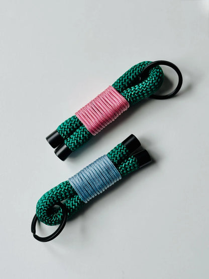 Breloki z liny, różne kolory