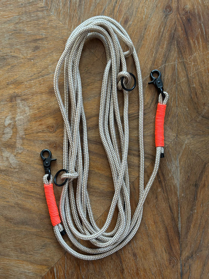 Smycz linowa hands-free 6 mm, 4.5 m, beżowa z pomarańczowymi akcentami