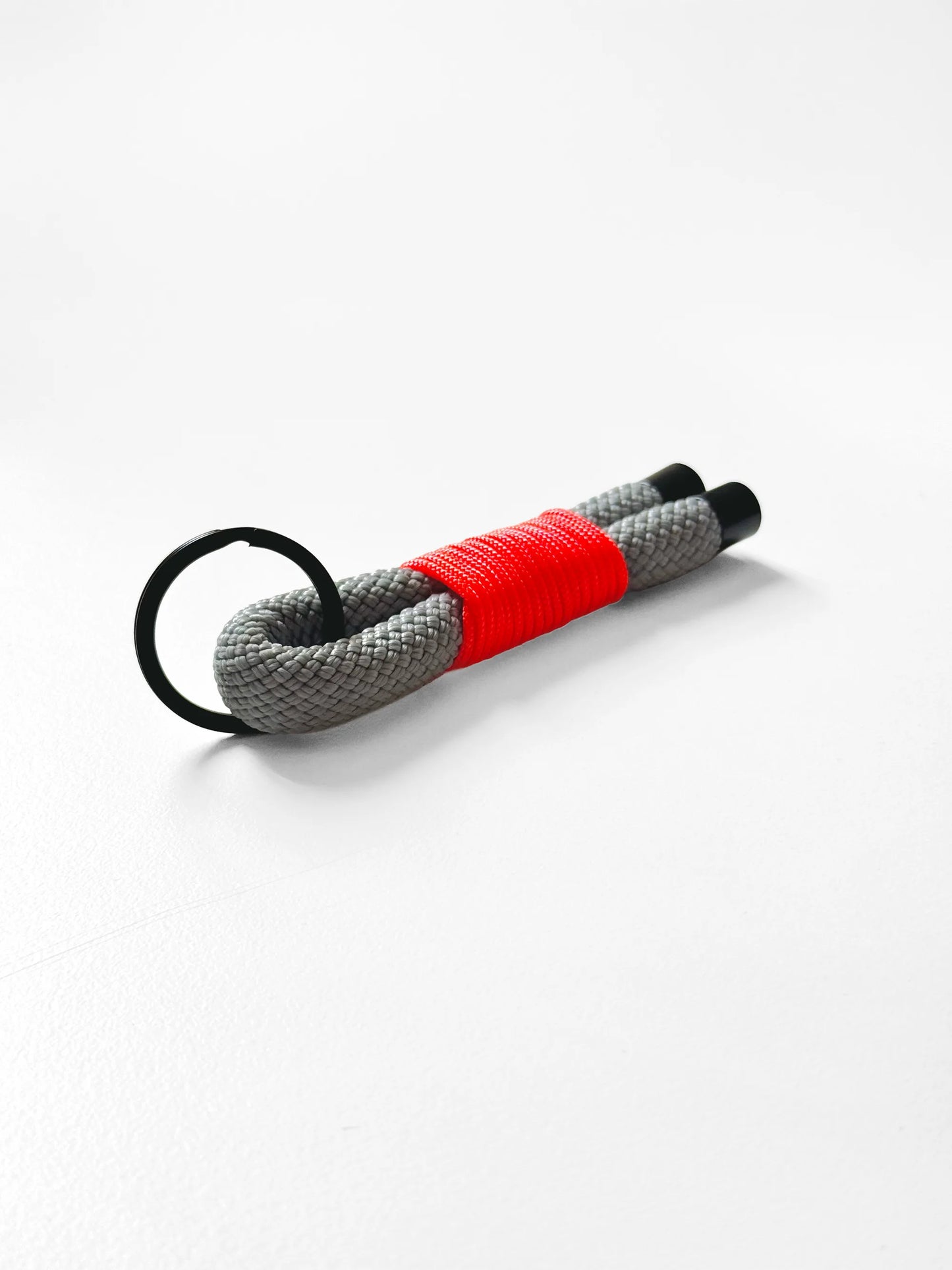 Breloki z liny, różne kolory